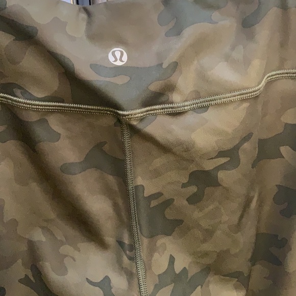 Lululemon Wunder Under Green Camo Print - Picture 4 of 12